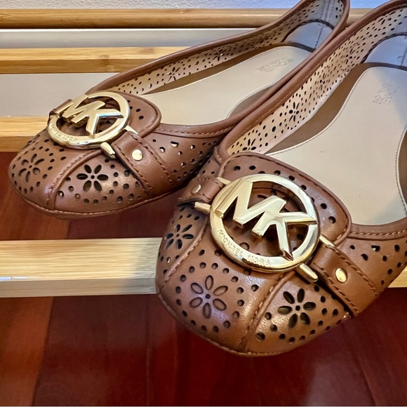 Michael Kors Lillie Leather Moccasin - Picture 6 of 6